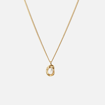 Halsband med smält pärla 18K Guldplätering