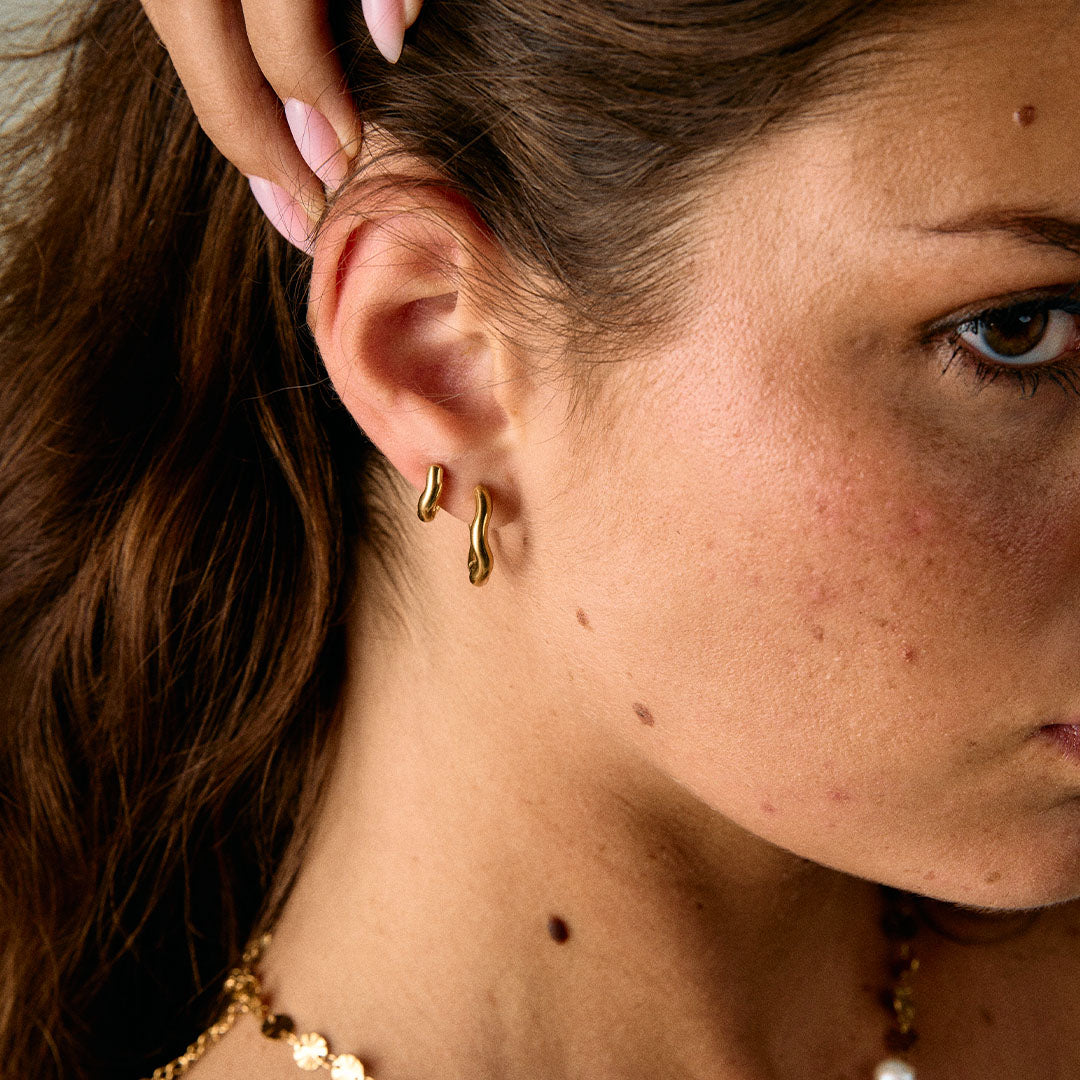 Wavy hoops 18k Guldplätering 14mm