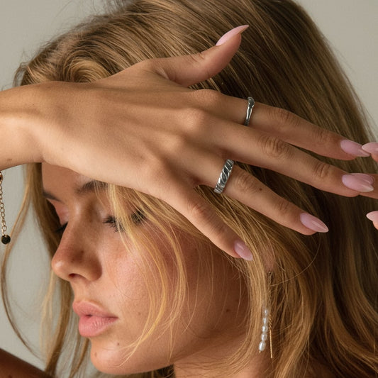 Curve Ring Justerbar Silverfärgad